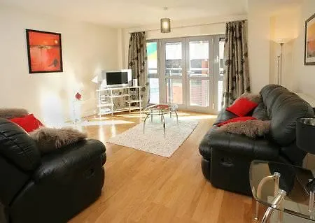 Hamilton Court From Your 4* Bristol