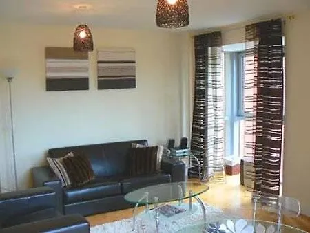 Hamilton Court From Your Hotel 4*